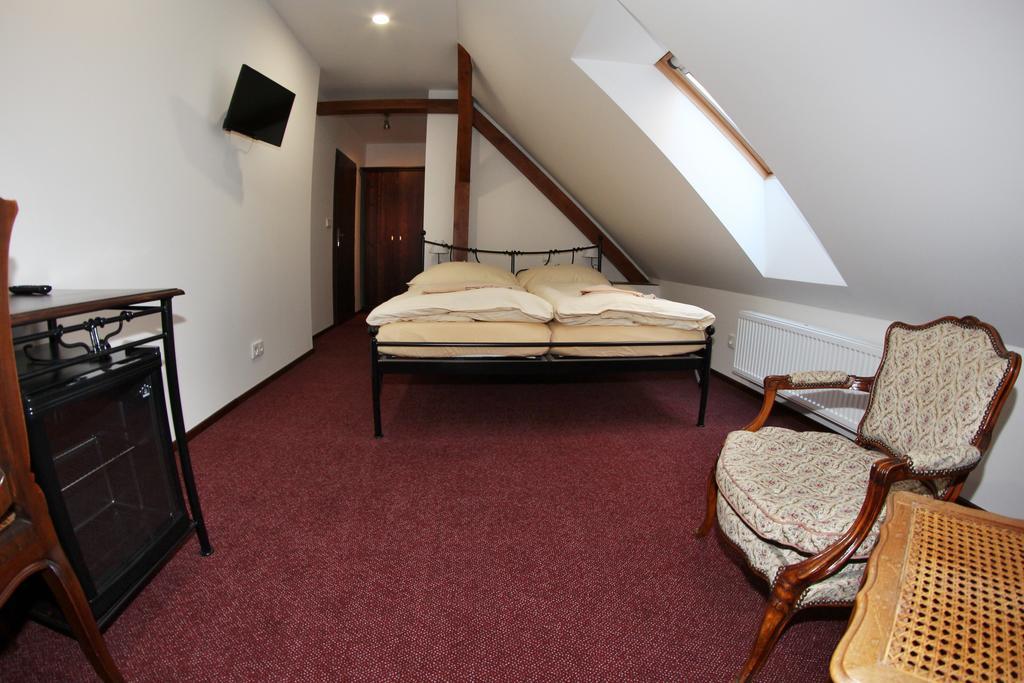 Penzion Kasper Cyklopenzion Jindřichŭv Hradec Exterior foto